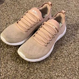 Apl size 6 worn twice